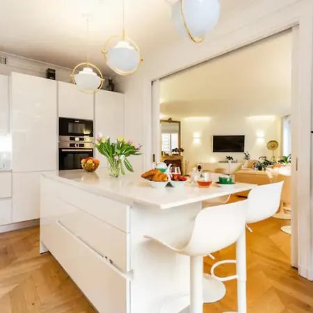 Apartament Maison Josephine Stunning Champs-elysees 3 Bedrooms