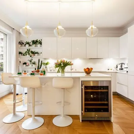 Apartament Maison Josephine Stunning Champs-elysees 3 Bedrooms