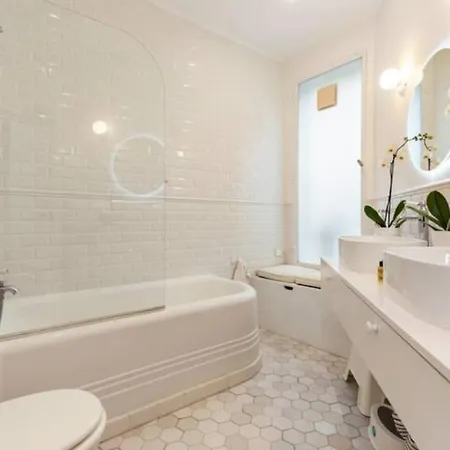 Maison Josephine Stunning Champs-elysees 3 Bedrooms Apartament *