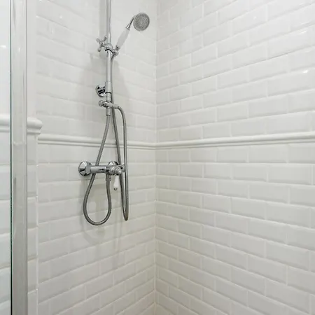 Maison Josephine Stunning Champs-elysees 3 Bedrooms * Paryż