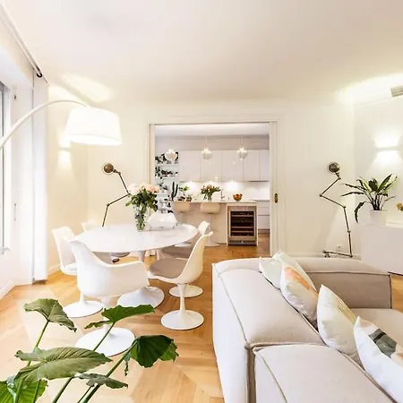 Maison Josephine Stunning Champs-elysees 3 Bedrooms
